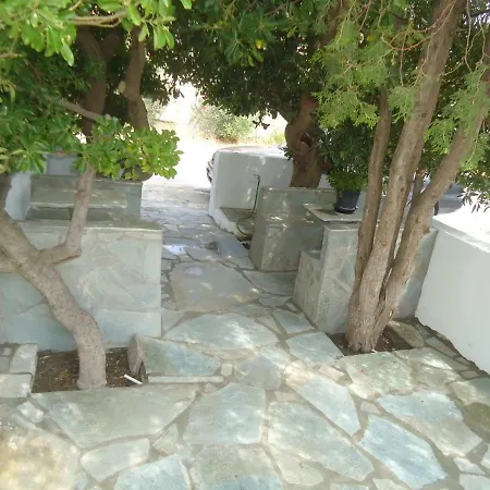 Levante Studios Αndros Menites Exterior photo